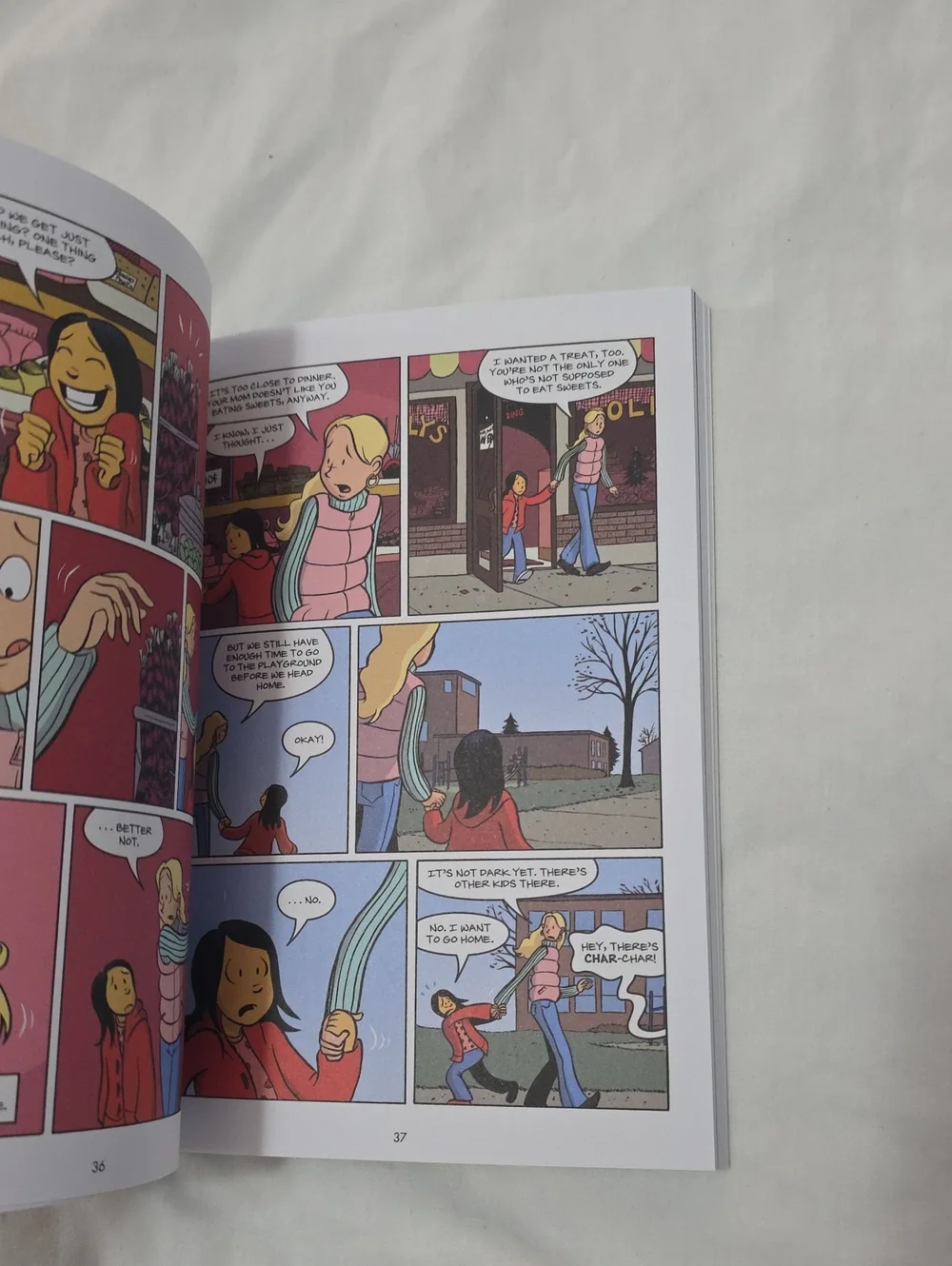 The Baby-Sitters Club Graphic Novels – Set of 2 (Yellow & Blue Covers)
